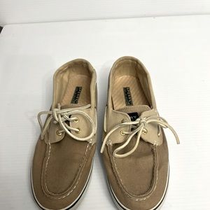 EUC Khaki Sperry khaki women’s size 11M